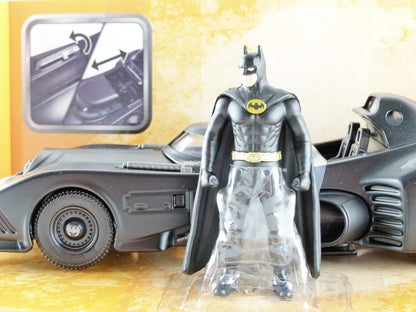 Jada Toys Hollywood Rides 1:24 1989 Batman Movie Batmobile Diecast Model with Batman Figure