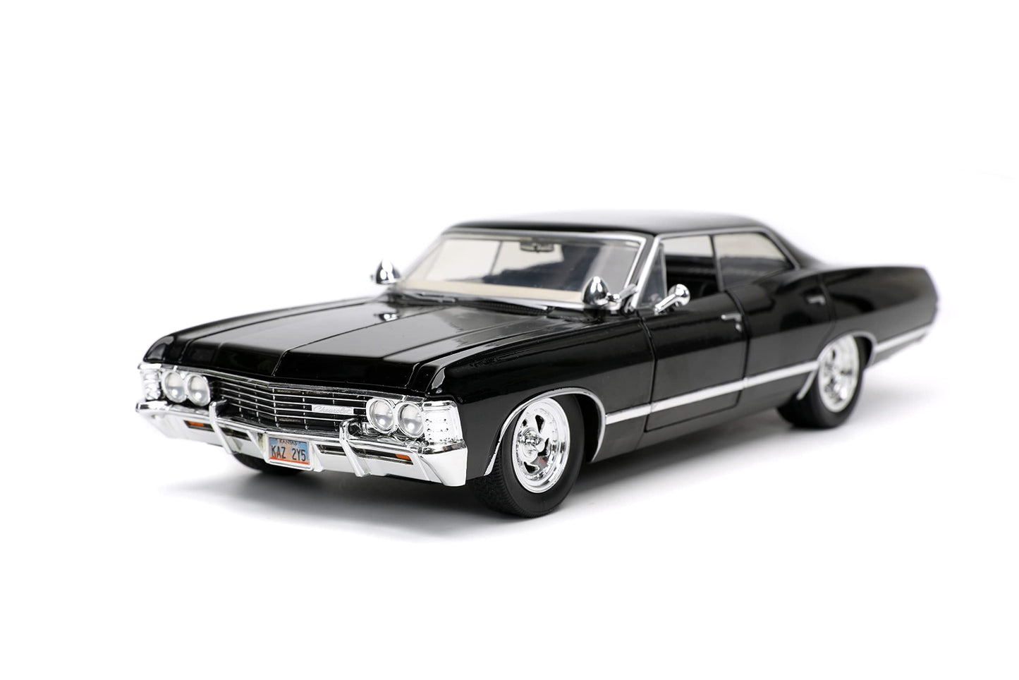 Jada Toys Hollywood Rides 1:24 Supernatural 1967 Chevy Impala Sport Sedan with Dean Winchester Figure
